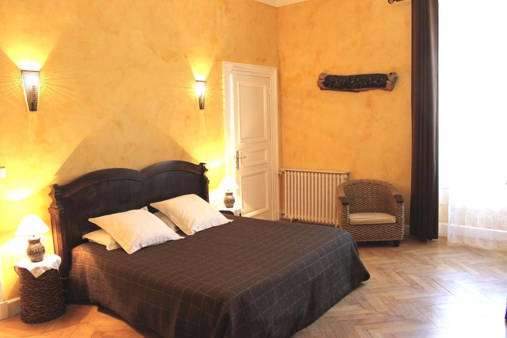 Chambres D'Hotes Chateau De Viviez Oda fotoğraf